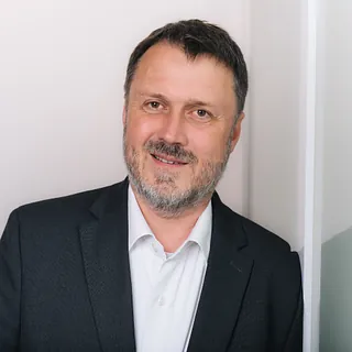 Foto von Katrin Rudolph. Sie ist die Superintendentin des Kirchenkreises und leitet ihn.